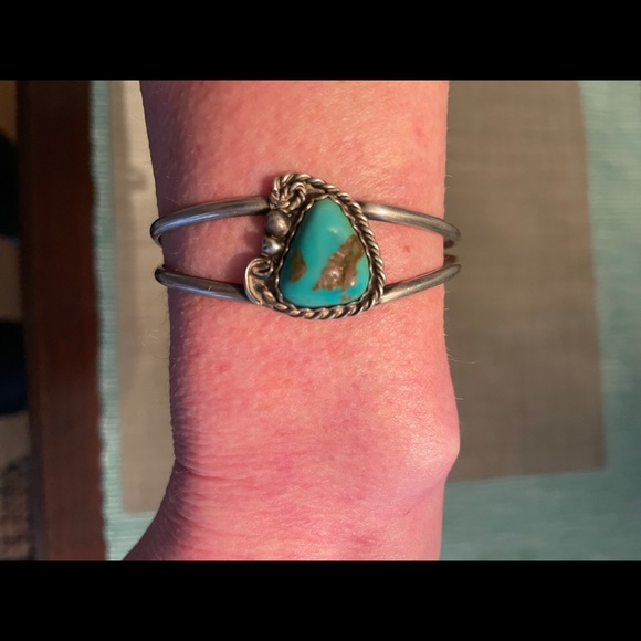 Native American Helen Harrison Turquoise Sterling Cuff Bracelet over 14g - Picture 1 of 11